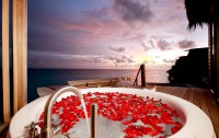   Centara Ras Fushi Resort & Spa 4*  54