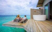   Centara Ras Fushi Resort & Spa 4*  49